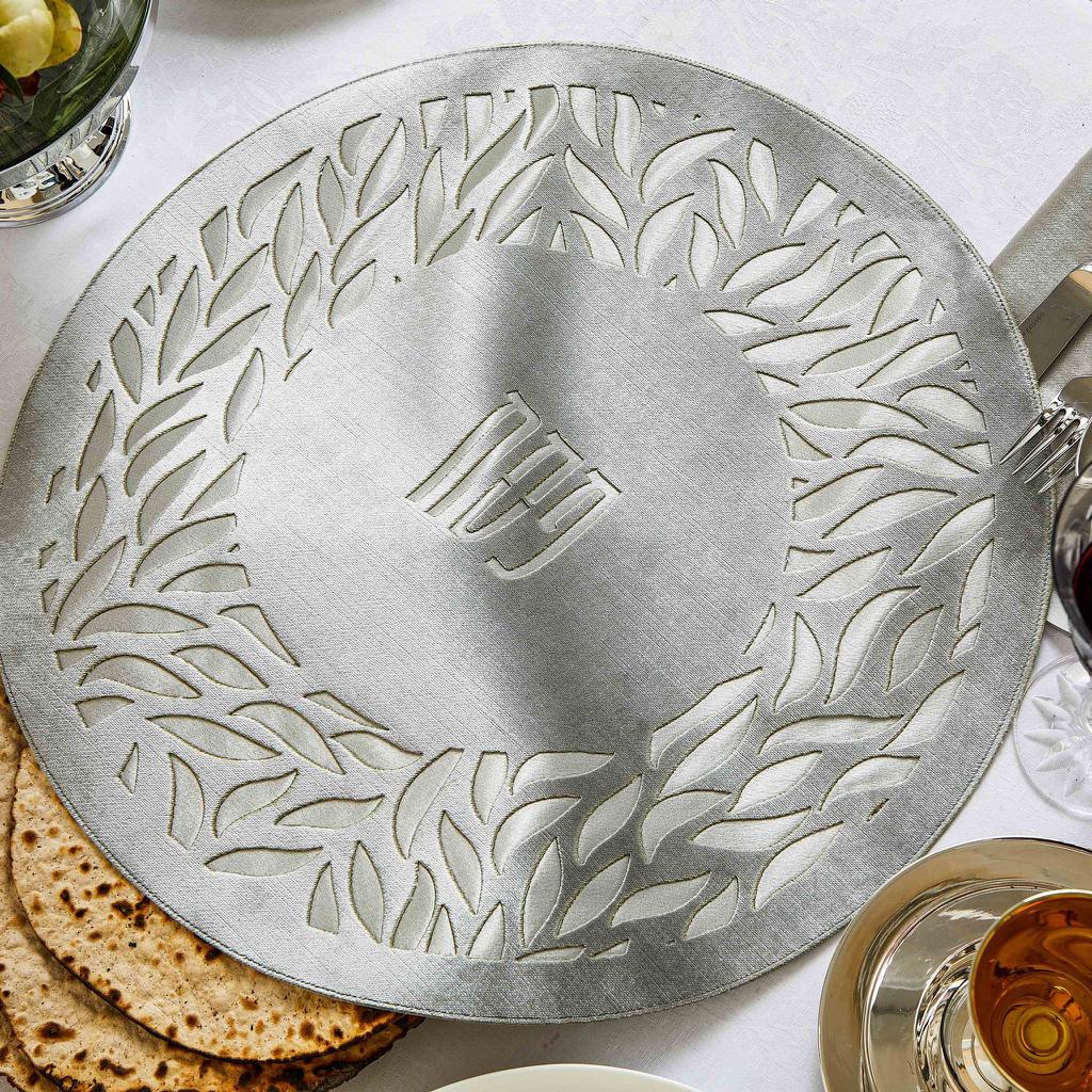 Velvet Leaves Seder Set